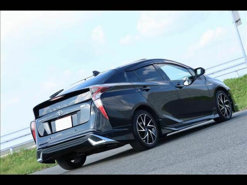 PRIUS-7