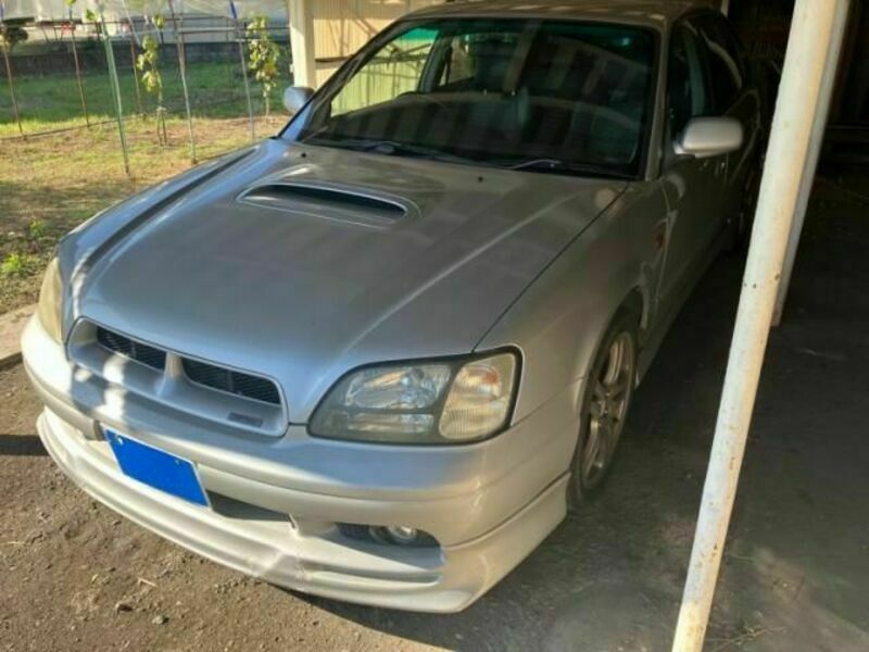 SUBARU　LEGACY B4