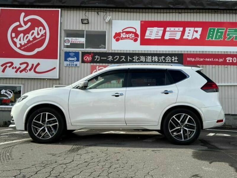 X-TRAIL-18