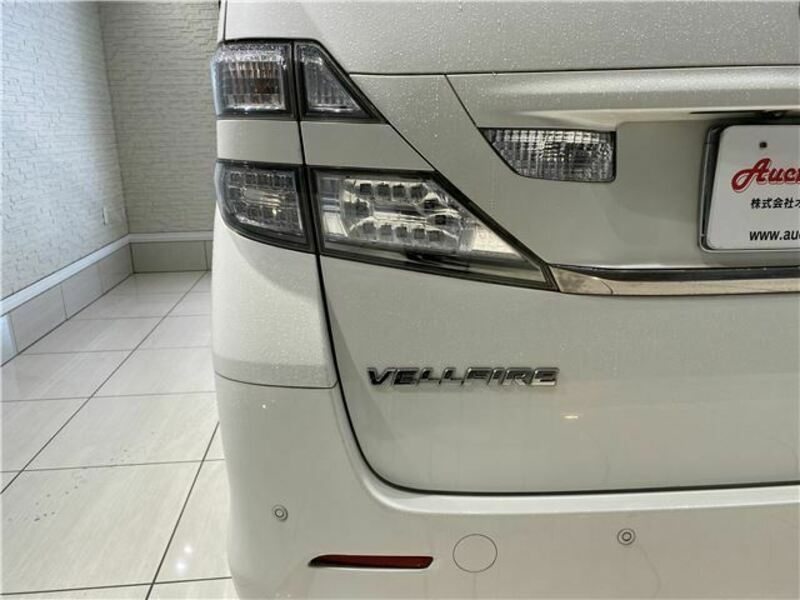 VELLFIRE-9