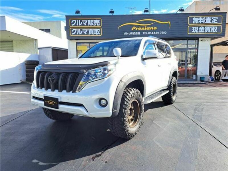 TOYOTA　LAND CRUISER PRADO