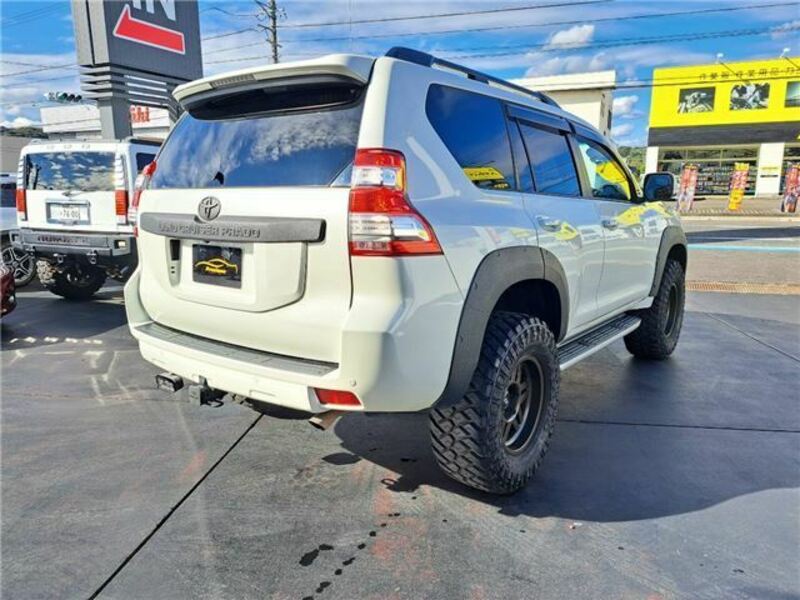 LAND CRUISER PRADO-4