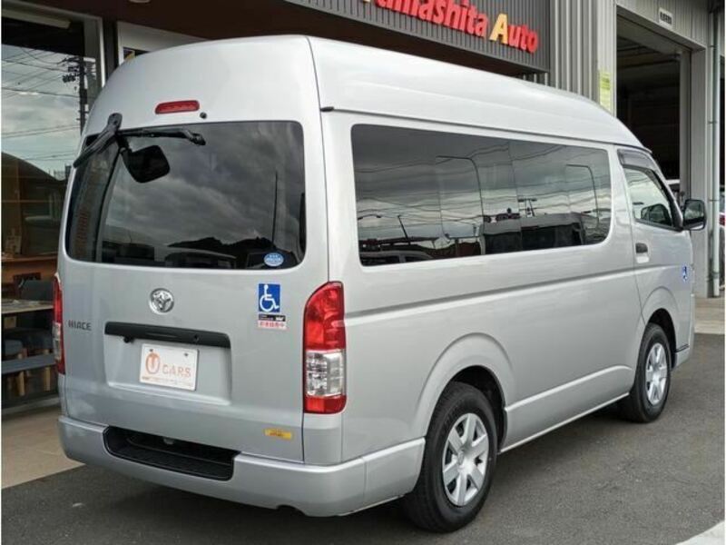 HIACE VAN-6