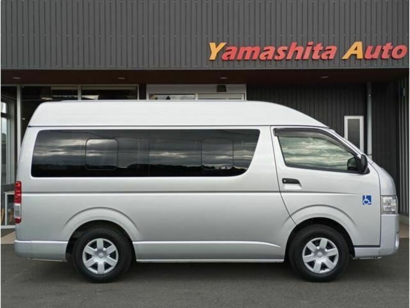 HIACE VAN-7