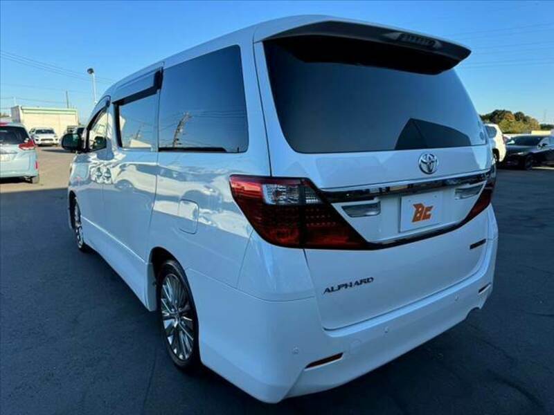 ALPHARD-12