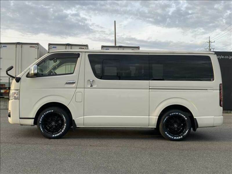 HIACE VAN-13