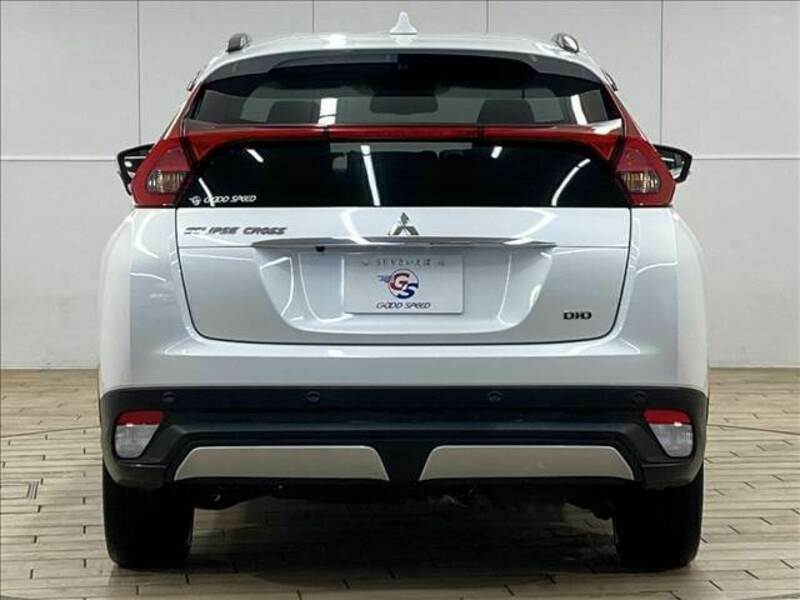 ECLIPSE CROSS-14