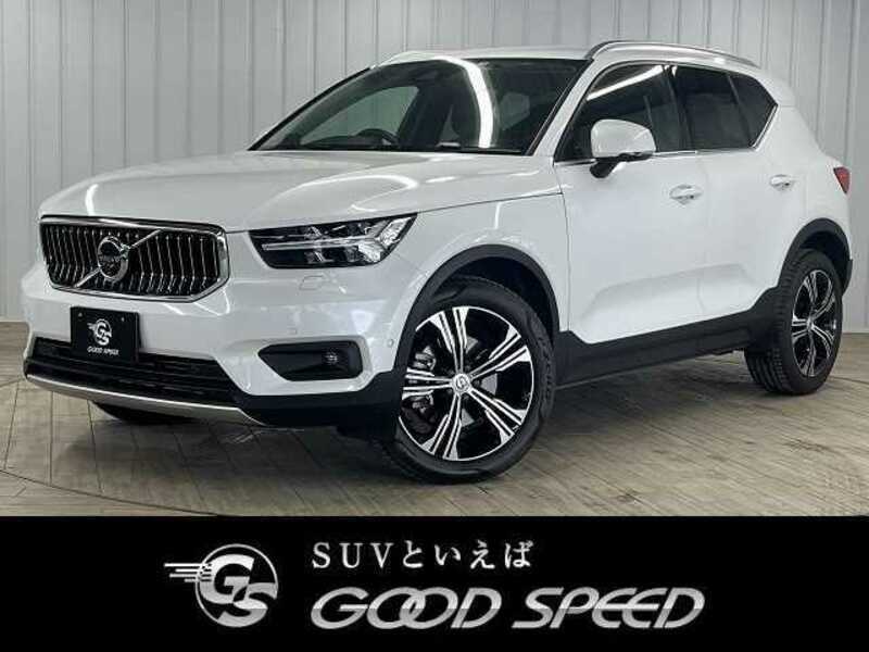 VOLVO　XC40