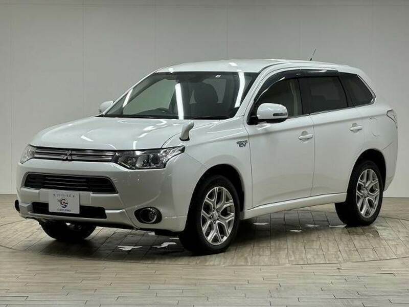 OUTLANDER PHEV-13