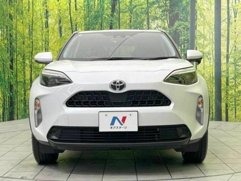 YARIS CROSS-14