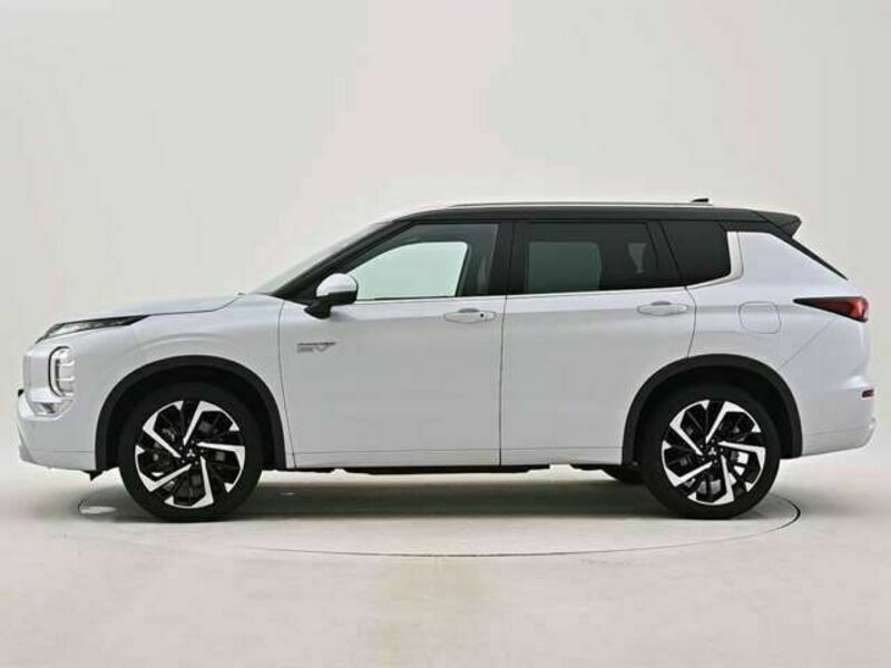 OUTLANDER PHEV-2