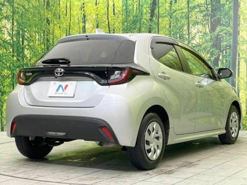 YARIS-17