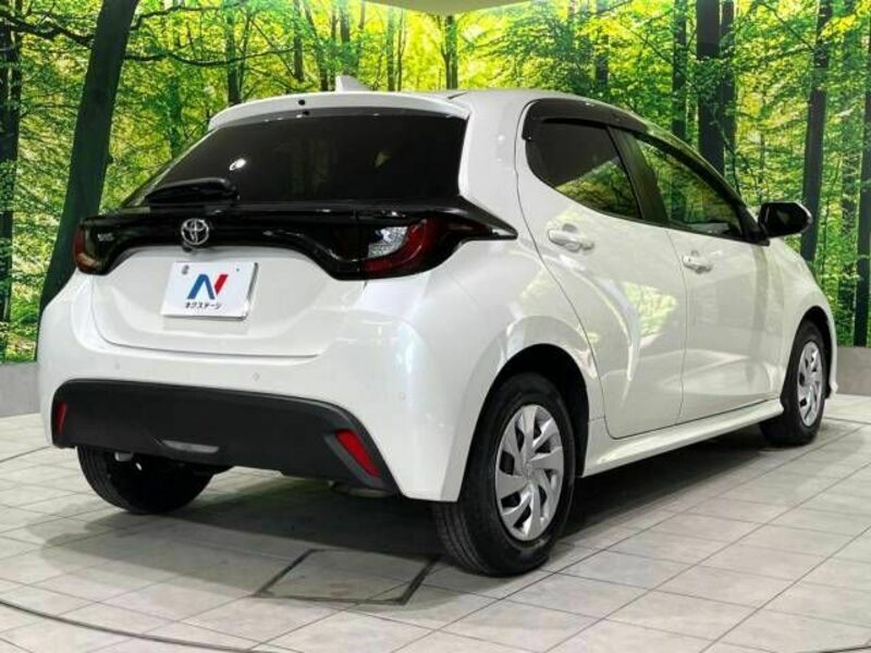 YARIS-17