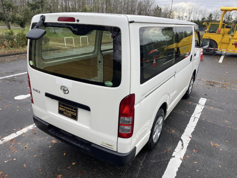 HIACE VAN-17