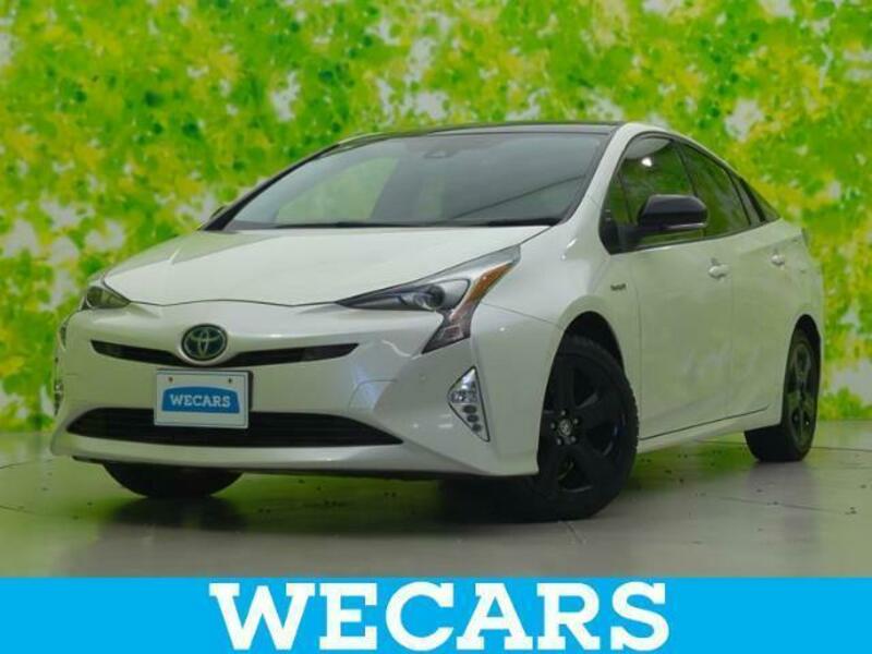 TOYOTA　PRIUS