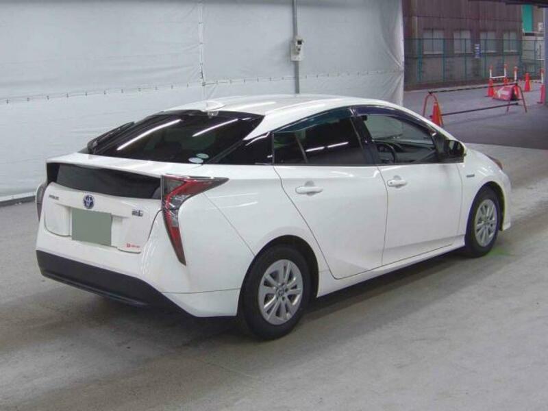 PRIUS-3