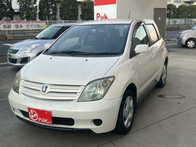 TOYOTA　IST