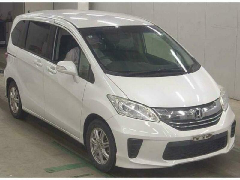 HONDA　FREED