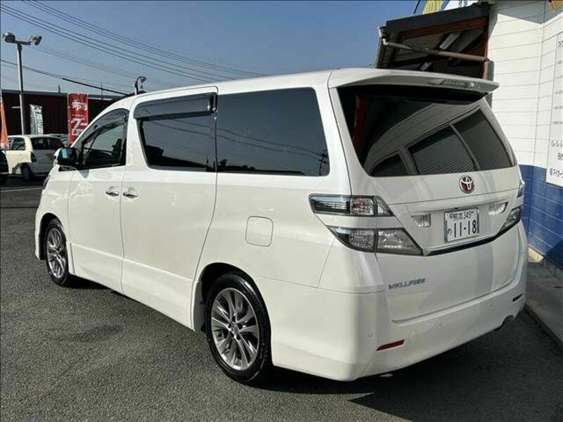 VELLFIRE-1