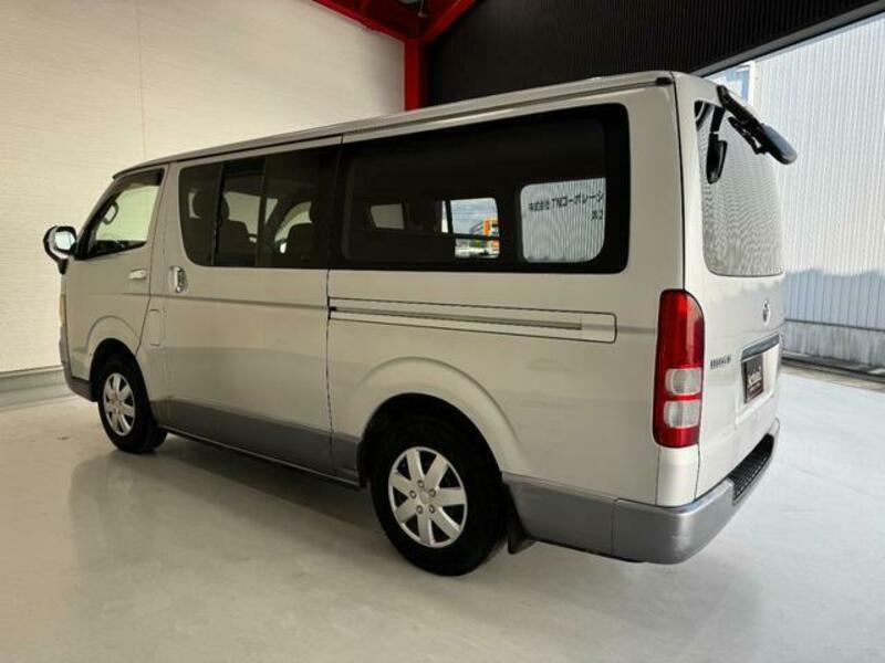 HIACE VAN-9