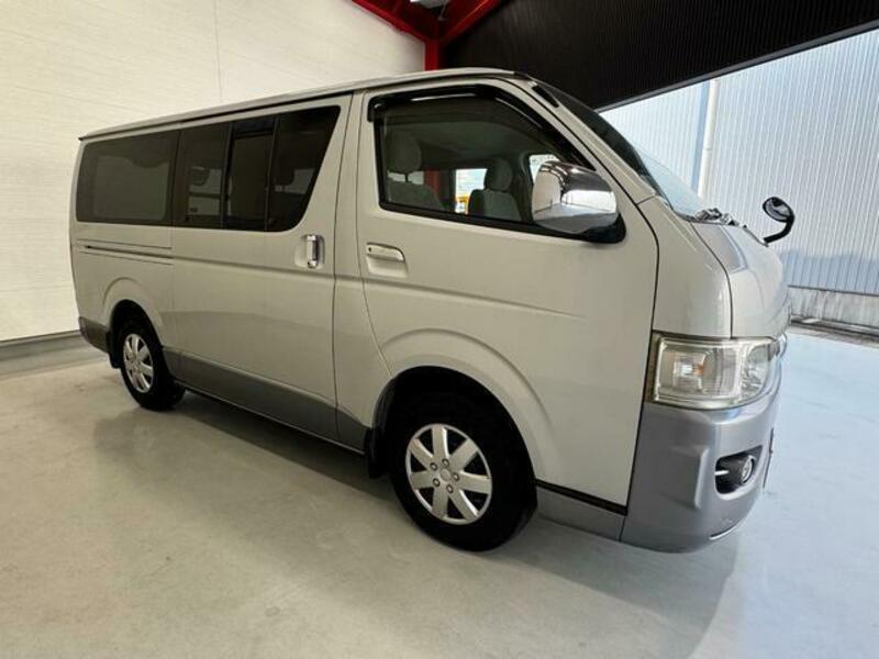 HIACE VAN-1