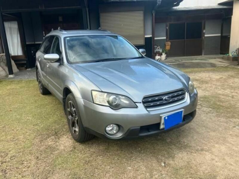 SUBARU　LEGACY OUTBACK