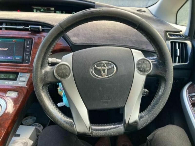 PRIUS-15