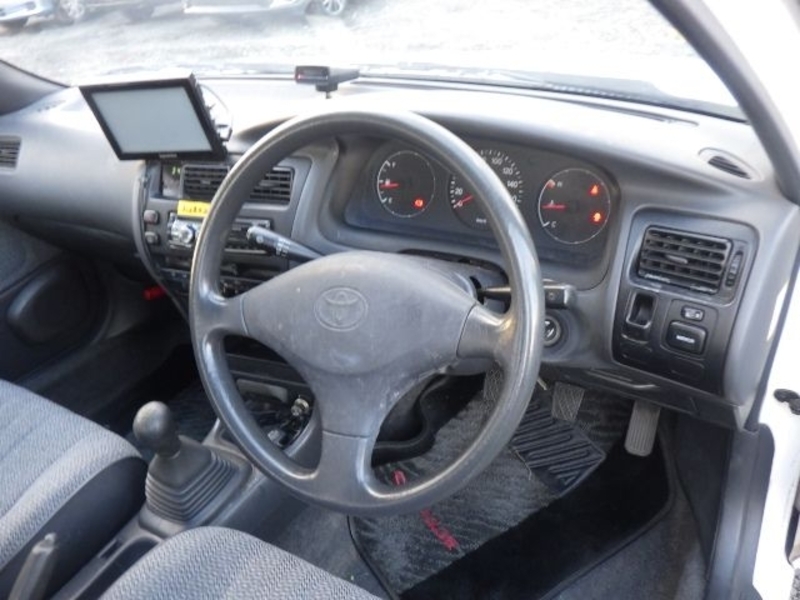 COROLLA-33