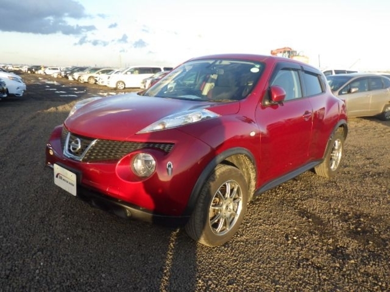 NISSAN　JUKE