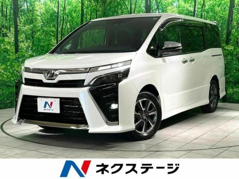 TOYOTA　VOXY