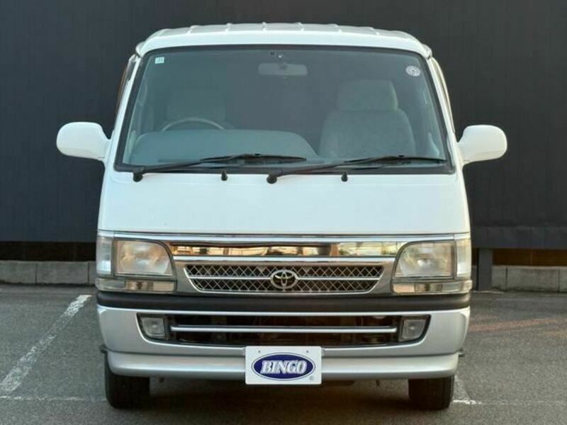 HIACE VAN-1