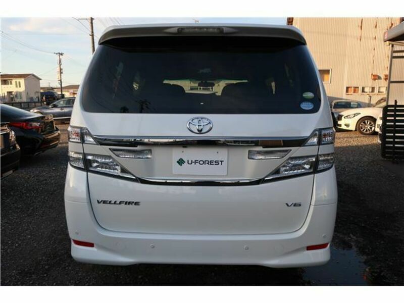 VELLFIRE-1