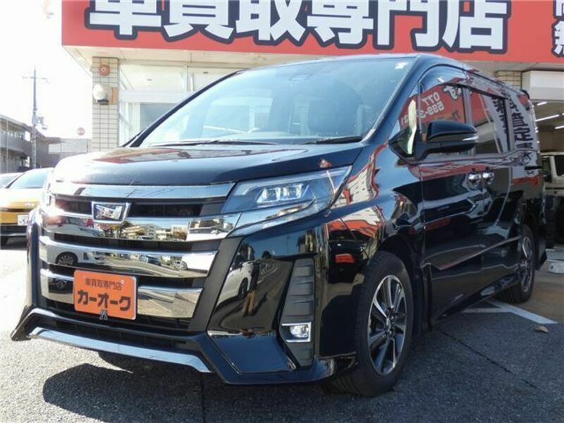 TOYOTA　NOAH