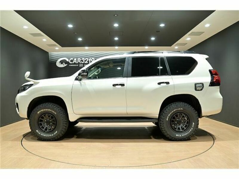 LAND CRUISER PRADO-4