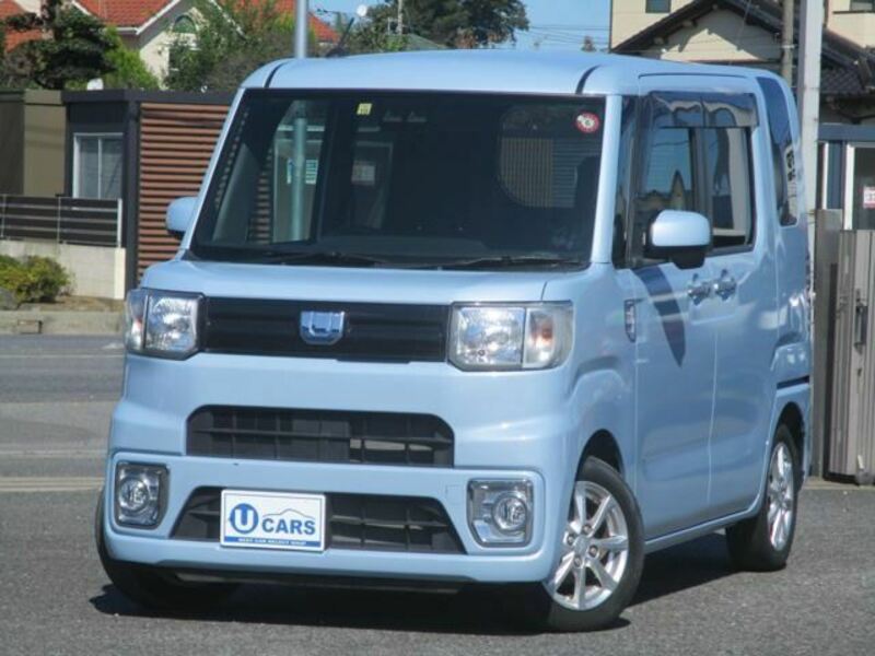 DAIHATSU　WAKE