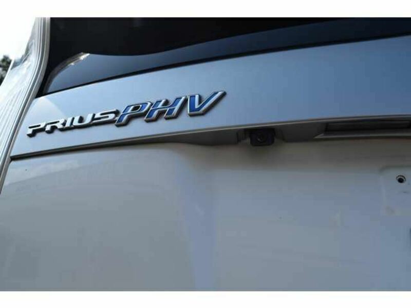 PRIUS PHV-11