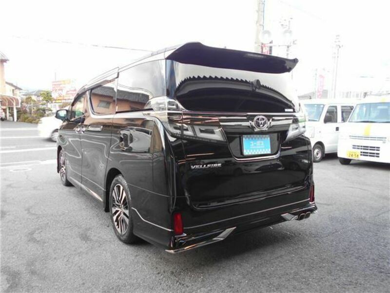 VELLFIRE-6