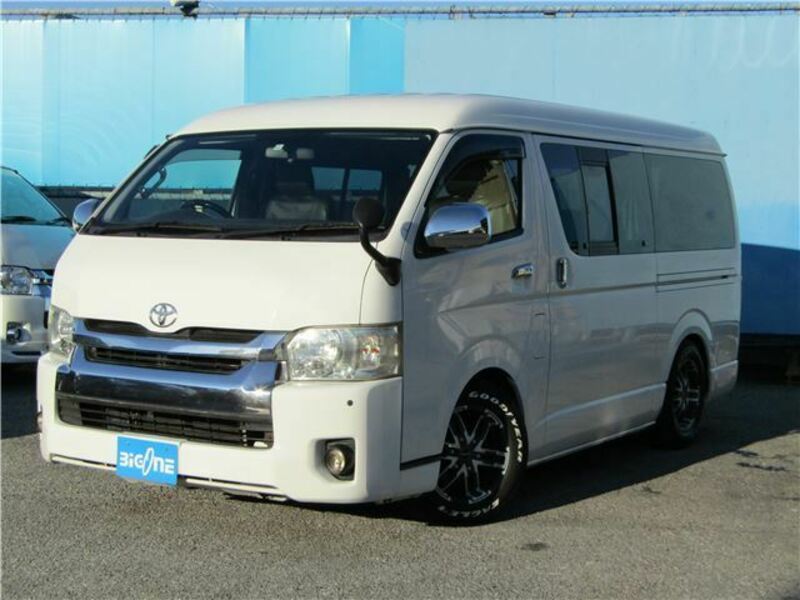 HIACE VAN