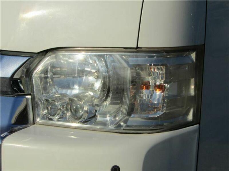 HIACE VAN-9