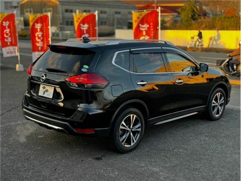 X-TRAIL-21