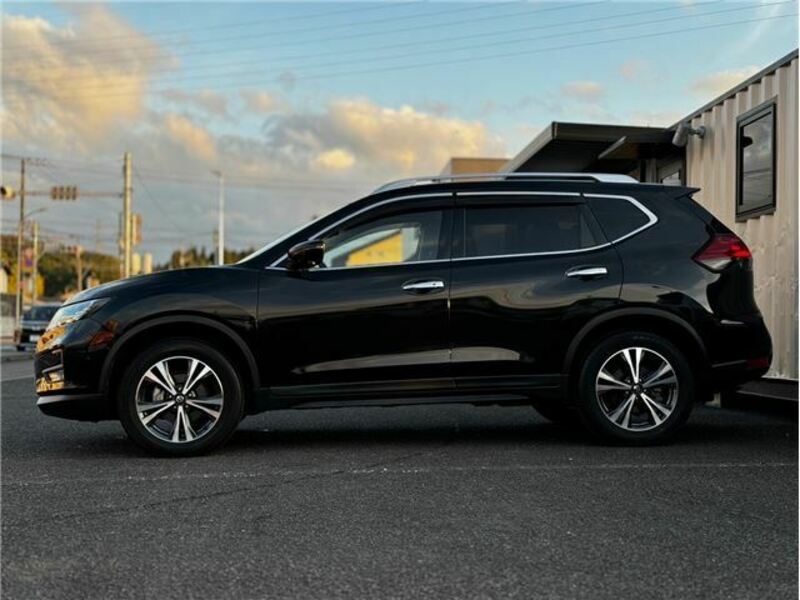 X-TRAIL-31