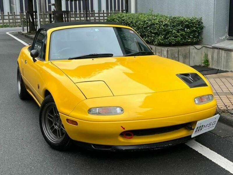 MAZDA　EUNOS ROADSTER