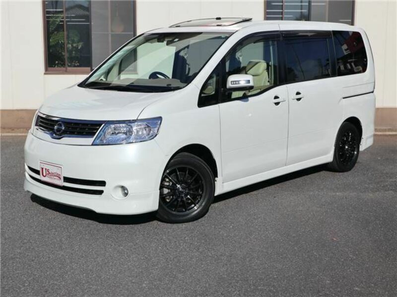 NISSAN　SERENA