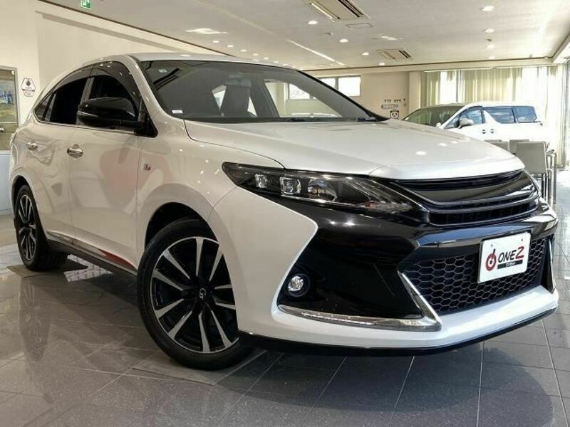 TOYOTA　HARRIER