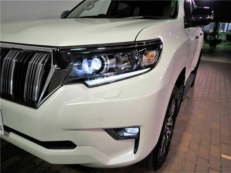 LAND CRUISER PRADO-7