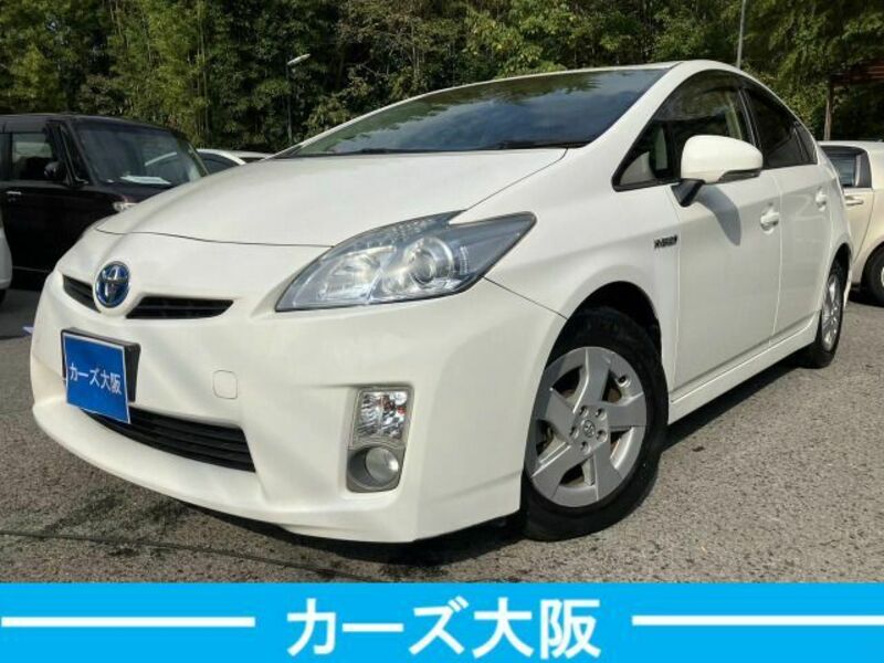 TOYOTA　PRIUS