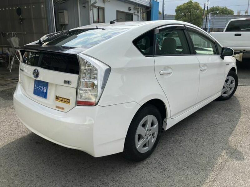 PRIUS-2