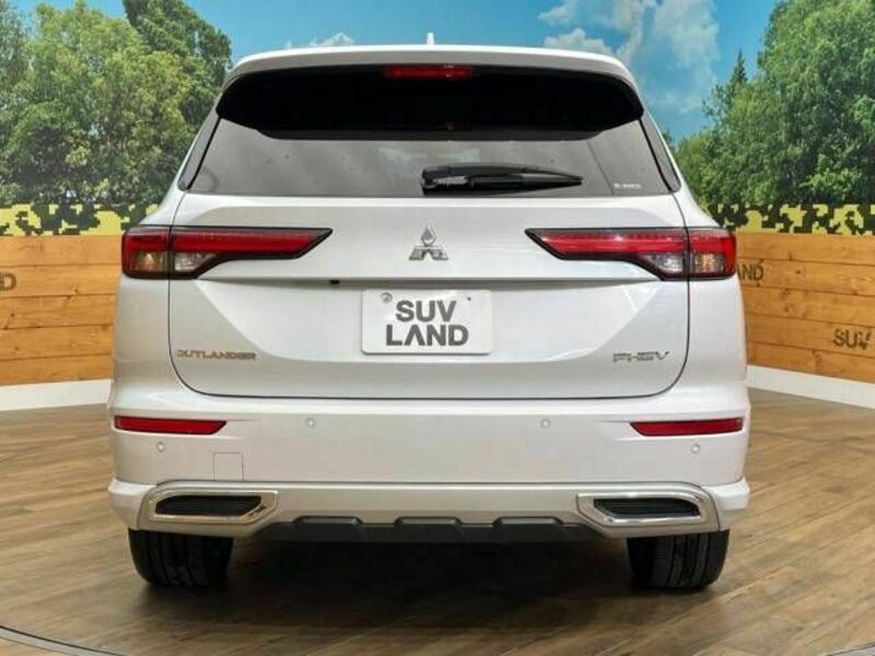 OUTLANDER PHEV-16