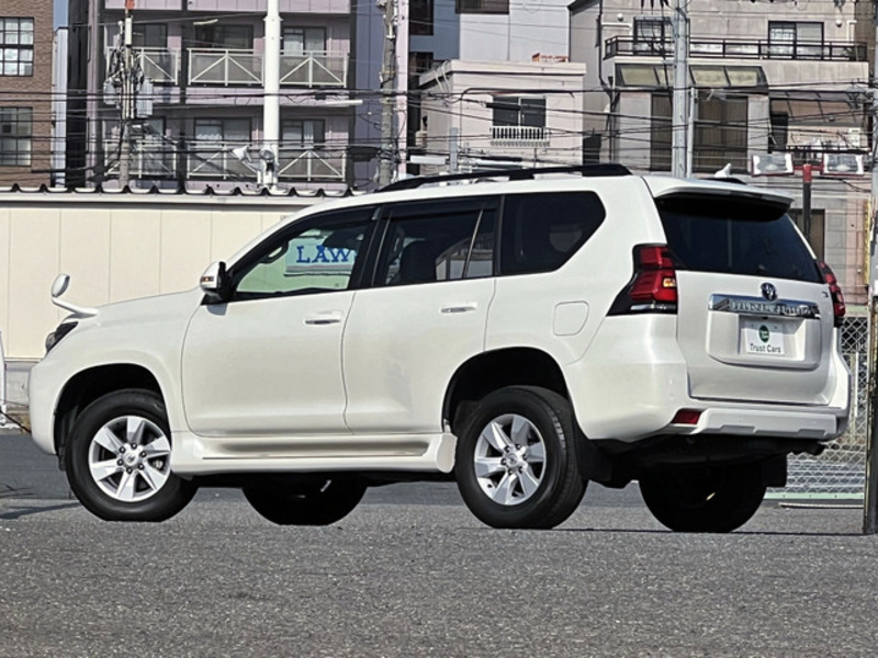 LAND CRUISER PRADO-8