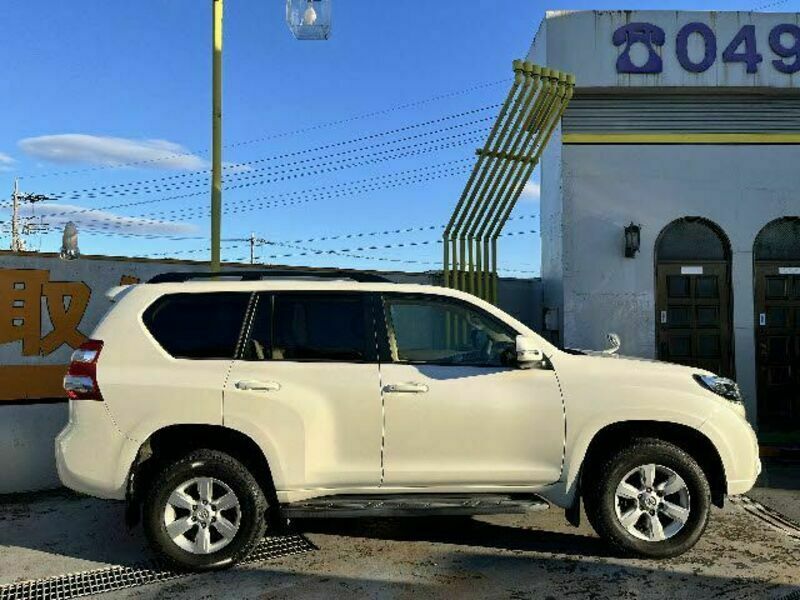 LAND CRUISER PRADO-10